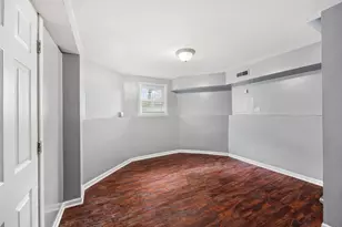 2302 N Hamlin Ave, Chicago, IL 60647 - Photo 13