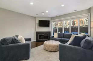 1715 N Wells St, Chicago, IL 60614 - Photo 5