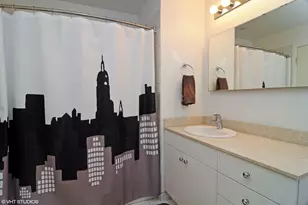 8 E Randolph St, Chicago, IL 60601 - Photo 11