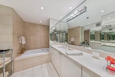 100 E Huron Street #2004, Chicago, IL 60611 - Photo 23