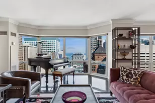 100 E Huron St, Chicago, IL 60611 - Photo 9