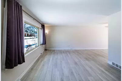 638 N Stephen Drive, Palatine, IL 60067 - Photo 9