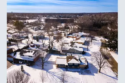 638 N Stephen Drive, Palatine, IL 60067 - Photo 3