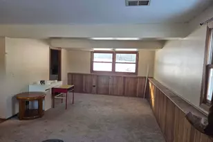 210 Hazelwood Dr, Lindenhurst, IL 60046 - Photo 19