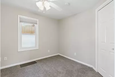 147 Caroline Street, East Peoria, IL 61611 - Photo 7