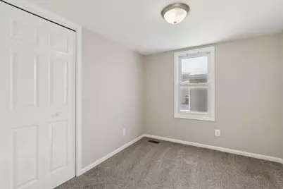 147 Caroline Street, East Peoria, IL 61611 - Photo 5