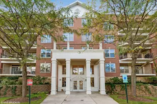 3100 Town Square Dr, Rolling Meadows, IL 60008 - Photo 1