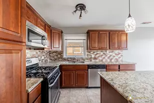 341 Crandon Ave, Calumet City, IL 60409 - Photo 9