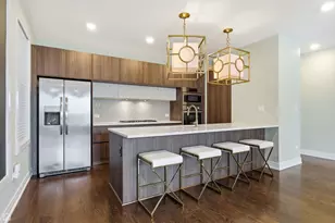 3914 S King Dr, Chicago, IL 60653 - Photo 15