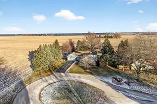 21230 Virginia Rd, Dekalb, IL 60115 - Photo 7