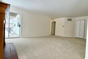 2400 Mallow Ct, Schaumburg, IL 60194 - Photo 5