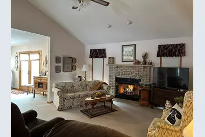 704 Brynnwood Lane, Lena, IL 61048 - Photo 9