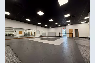 3112 Avenue Of The Cities Avenue, Moline, IL 61265 - Photo 9