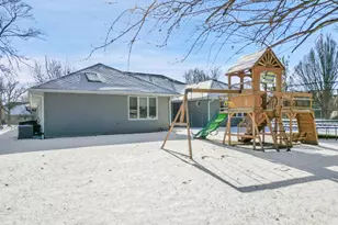 3700 Monarch Cir, Naperville, IL 60564 - Photo 43