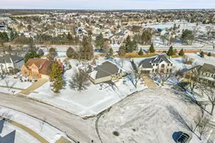 3700 Monarch Cir, Naperville, IL 60564 - Photo 47