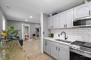 268 N Gifford St, Elgin, IL 60120 - Photo 13