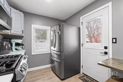 268 N Gifford Street, Elgin, IL 60120 - Photo 15