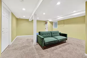 6822 Hadrian Dr, Joliet, IL 60431 - Photo 21