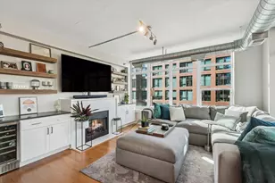 909 W Washington Blvd, Chicago, IL 60607 - Photo 5