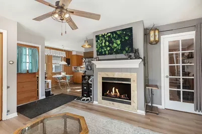 121 Pomeroy Avenue, Crystal Lake, IL 60014 - Photo 13