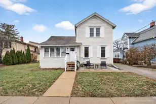 422 Hamilton St, Geneva, IL 60134 - Photo 1