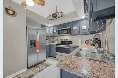 18559 Escanaba Avenue #201, Lansing, IL 60438 - Photo 5