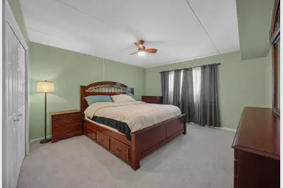 18559 Escanaba Avenue #201, Lansing, IL 60438 - Photo 9