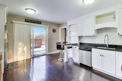 17807 Cypress Avenue, Country Club Hills, IL 60478 - Photo 11