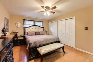 17807 Cypress Ave, Country Club Hills, IL 60478 - Photo 13