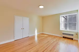 2619 W Fitch Ave, Chicago, IL 60645 - Photo 11