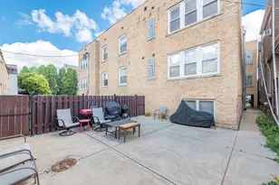 3910 N Bernard St, Chicago, IL 60618 - Photo 3