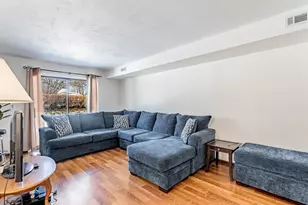 159 Chatham Ct, Bloomingdale, IL 60108 - Photo 5