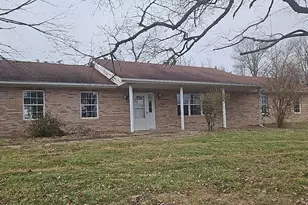 956 Auburn Ln, Orangeville, IL 62939 - Photo 1