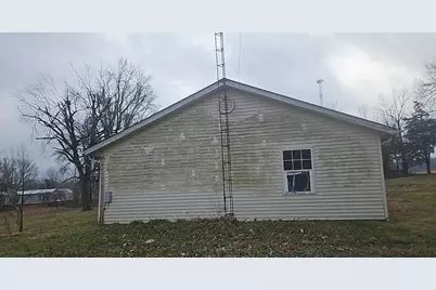 956 Auburn Lane, Orangeville, IL 62939 - Photo 9