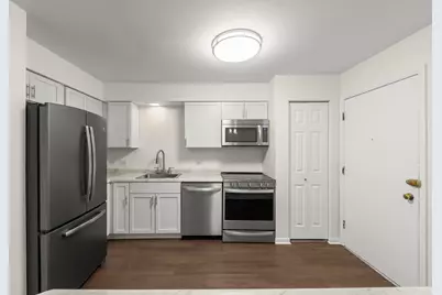 2331 Ogden Avenue #4, Downers Grove, IL 60515 - Photo 7