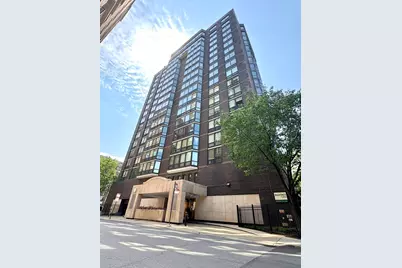 21 W Goethe Street #2A, Chicago, IL 60610 - Photo 1