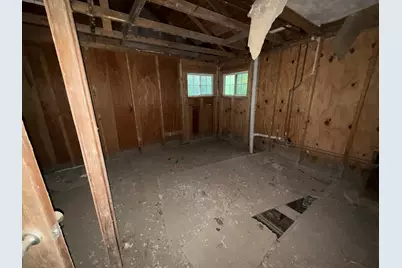 9 Maple Island Street, Momence, IL 60954 - Photo 5