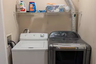 435 E 42nd St, Chicago, IL 60653 - Photo 25