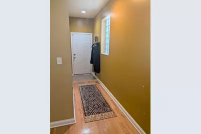 435 E 42nd Street #1, Chicago, IL 60653 - Photo 11