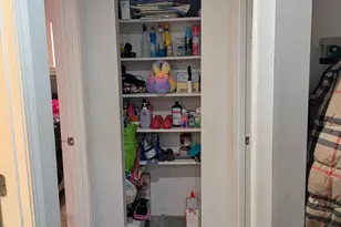 570 Farnum Ave, Aurora, IL 60505 - Photo 5