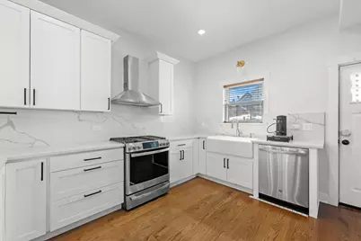[Address not provided], Chicago, IL 60608 - Photo 7
