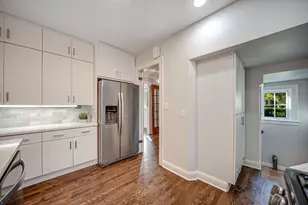 662 Greenview Pl, Lake Forest, IL 60045 - Photo 11