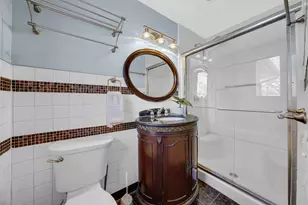 2226 Shannondale Rd, Green Oaks, IL 60048 - Photo 15