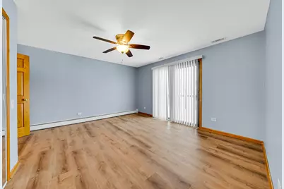 2226 Shannondale Road, Green Oaks, IL 60048 - Photo 9