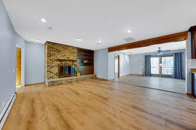 2226 Shannondale Road, Green Oaks, IL 60048 - Photo 5