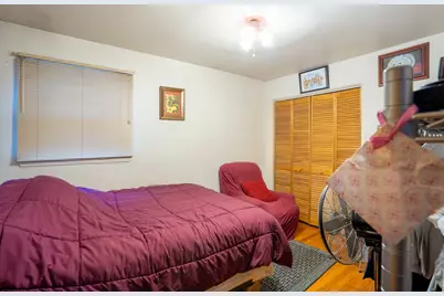 5758 W 64th Place, Chicago, IL 60638 - Photo 9