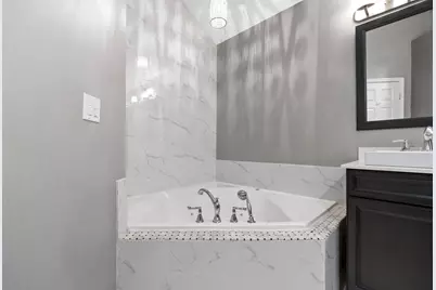 [Address not provided], Northbrook, IL 60062 - Photo 23