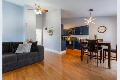 56 Salt Creek Road, Roselle, IL 60172 - Photo 3