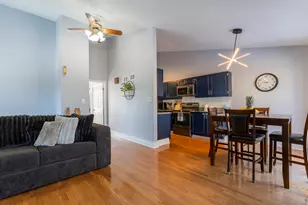 56 Salt Creek Rd, Roselle, IL 60172 - Photo 3