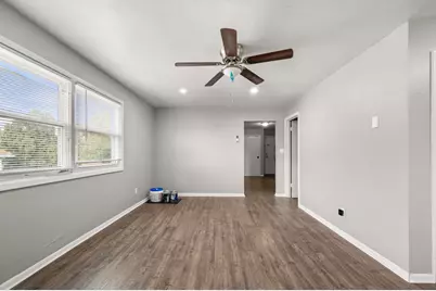 304 Hankes Avenue, Aurora, IL 60505 - Photo 21